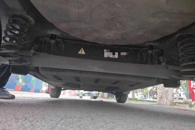 Used Dongfeng NAMMI BOX 2022 Revised Light Wind Edition 201 km Standard Version Chassis Rear