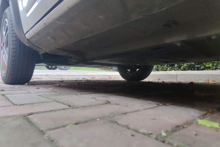 Used Dongfeng NAMMI BOX 2022 Chasing Wind Edition 331 km Standard Model Chassis Rear Left