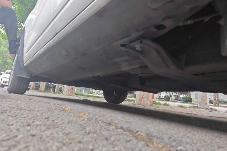 Used Dongfeng NAMMI BOX 2022 Revised Light Wind Edition 201 km Standard Version Chassis Rear Left