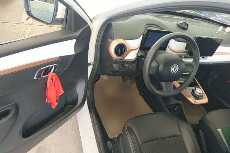 Used Dongfeng NAMMI BOX 2022 Chasing Wind Edition 331 km Standard Model Driver Seat