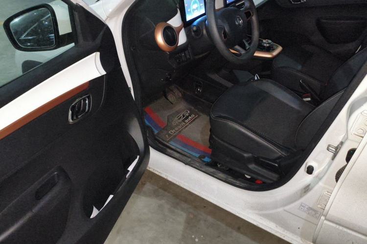 Used Dongfeng NAMMI BOX 2022 Chasing Wind Edition 331KM Advanced Model Driver Seat