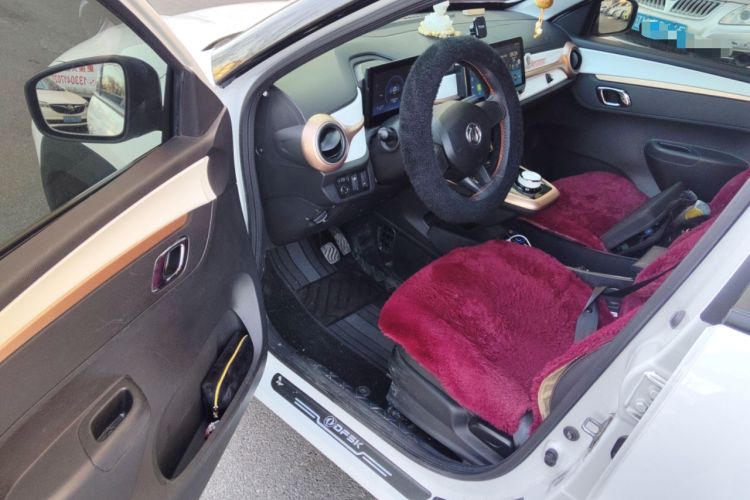 Used Dongfeng NAMMI BOX 2022 Revised Light Wind Edition 201 km Standard Version Driver Seat