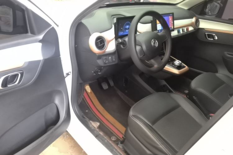 Used Dongfeng NAMMI BOX 2022 Champion Edition Light Wind Version 201KM Standard Model Driver Seat