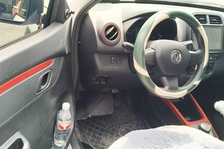 Used Dongfeng NAMMI BOX 2022 Chasing Wind Edition 331 km Standard Model Driver Seat