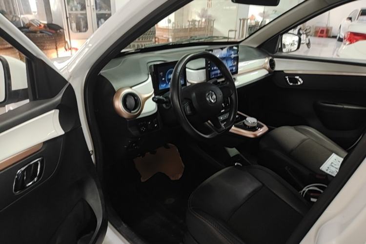 Used Dongfeng NAMMI BOX 2022 Champion Edition Light Wind Version 201KM Standard Model Driver Seat