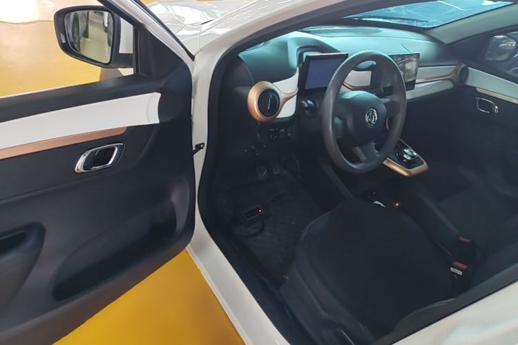 Used Dongfeng NAMMI BOX 2022 Light Wind Edition 201KM Lightning Model Driver Seat