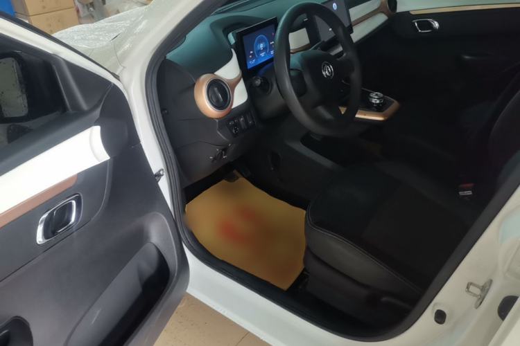 Used Dongfeng NAMMI BOX 2022 Revised Light Wind Edition 201 km Standard Version Driver Seat