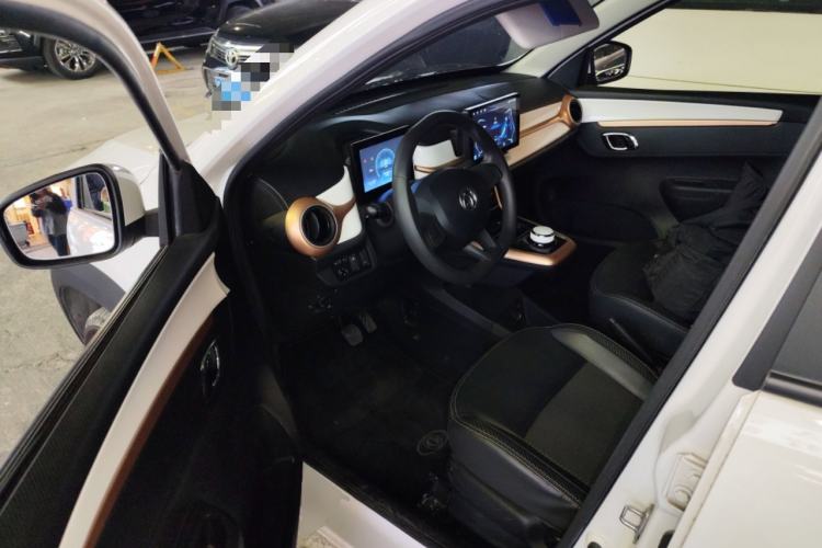 Used Dongfeng NAMMI BOX 2022 Revised Light Wind Edition 201 km Standard Version Driver Seat
