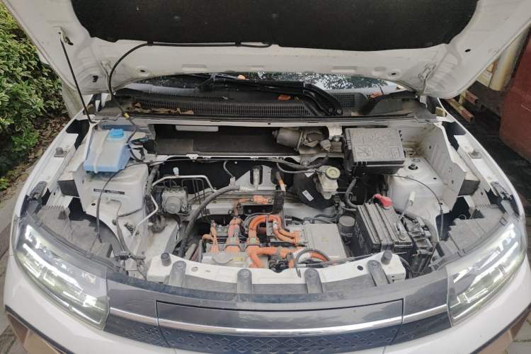 Used Dongfeng NAMMI BOX 2022 Chasing Wind Edition 331 km Standard Model Engine Bay