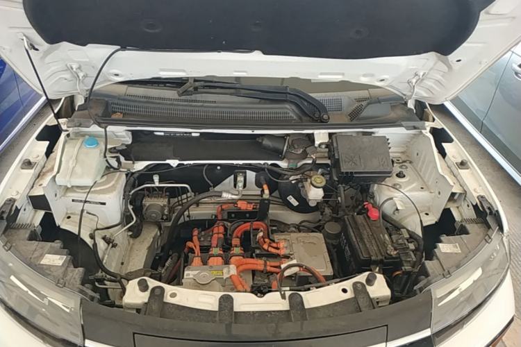 Used Dongfeng NAMMI BOX 2022 Chasing Wind Edition 331 km Standard Model Engine Bay
