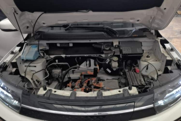 Used Dongfeng NAMMI BOX 2022 Champion Edition Light Wind Version 201KM Standard Model Engine Bay