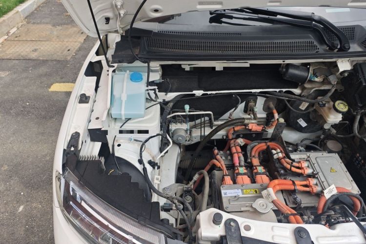 Used Dongfeng NAMMI BOX 2022 Light Wind Edition 201KM Standard Model Engine Bay Right
