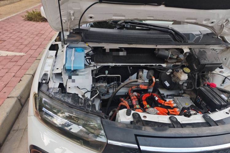 Used Dongfeng NAMMI BOX 2022 Revised Light Wind Edition 201 km Standard Version Engine Bay Right