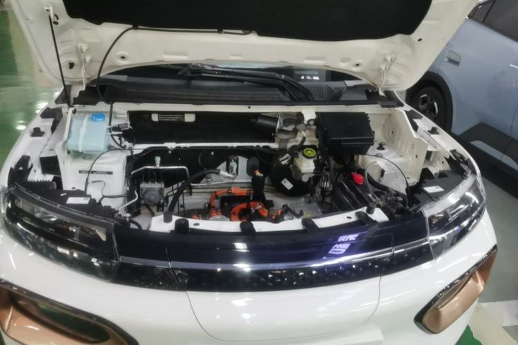 Used Dongfeng NAMMI BOX 2022 Chasing Wind Edition 331KM Advanced Model Engine Bay