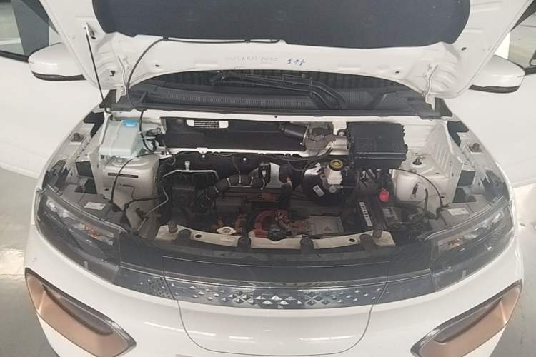 Used Dongfeng NAMMI BOX 2022 Chasing Wind Edition 351 km Advanced Model Engine Bay