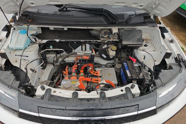 Used Dongfeng NAMMI BOX 2022 Chasing Wind Edition 331 km Standard Model Engine Bay