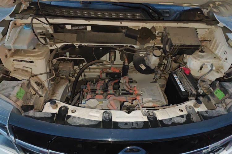 Used Dongfeng NAMMI BOX 2022 Chasing Wind Edition 331 km Standard Model Engine Bay