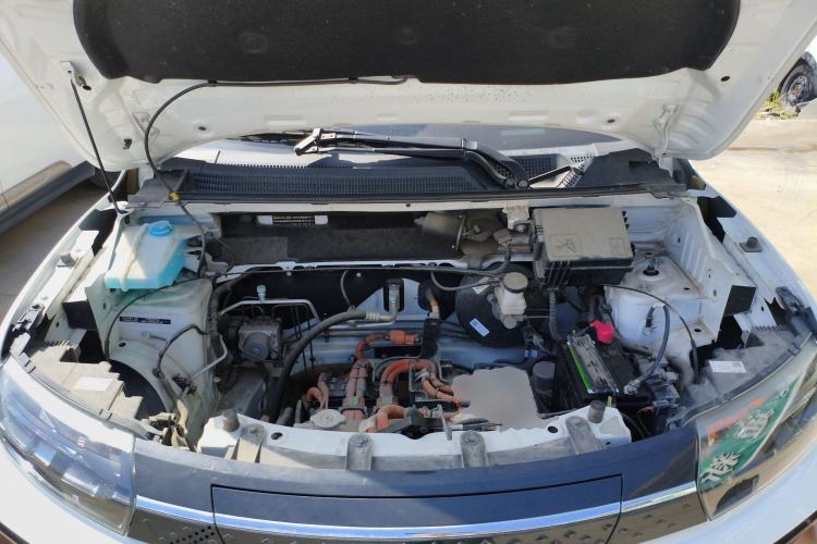 Used Dongfeng NAMMI BOX 2022 Chasing Wind Edition 351KM Standard Model Engine Bay