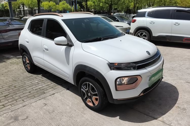 Used Dongfeng NAMMI BOX 2022 Revised Light Wind Edition 201 km Standard Version Exterior 1
