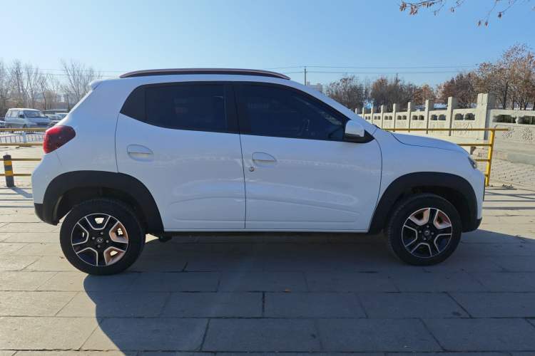 Used Dongfeng NAMMI BOX 2022 Revised Light Wind Edition 201 km Standard Version Exterior 3