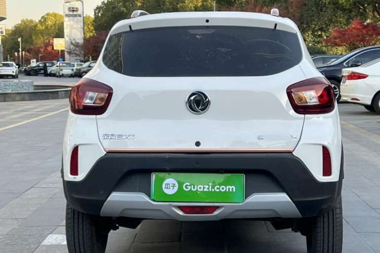 Used Dongfeng NAMMI BOX 2022 Revised Light Wind Edition 201 km Standard Version Exterior 6