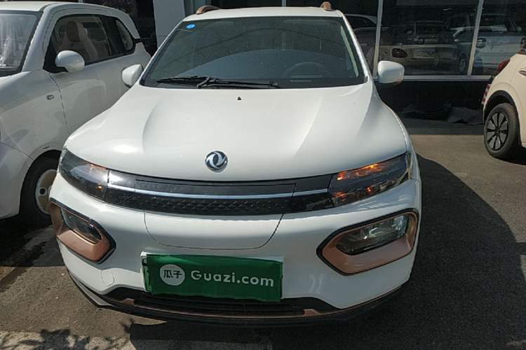Used Dongfeng NAMMI BOX 2022 Revised Light Wind Edition 201 km Standard Version Front