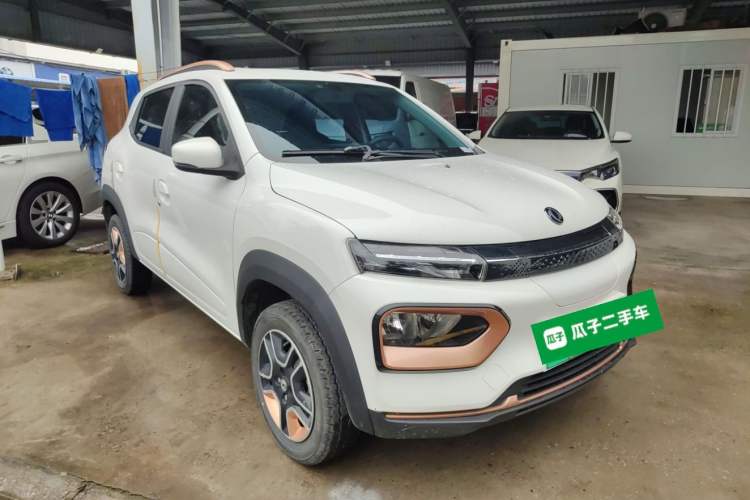 Used Dongfeng NAMMI BOX 2022 Chasing Wind Edition 331 km Standard Model Front Right 45 Deg