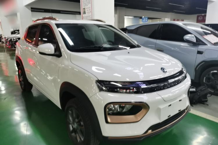 Used Dongfeng NAMMI BOX 2022 Chasing Wind Edition 331KM Advanced Model Front Right 45 Deg