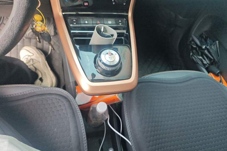 Used Dongfeng NAMMI BOX 2022 Light Wind Edition 201KM Standard Model Gear Lever