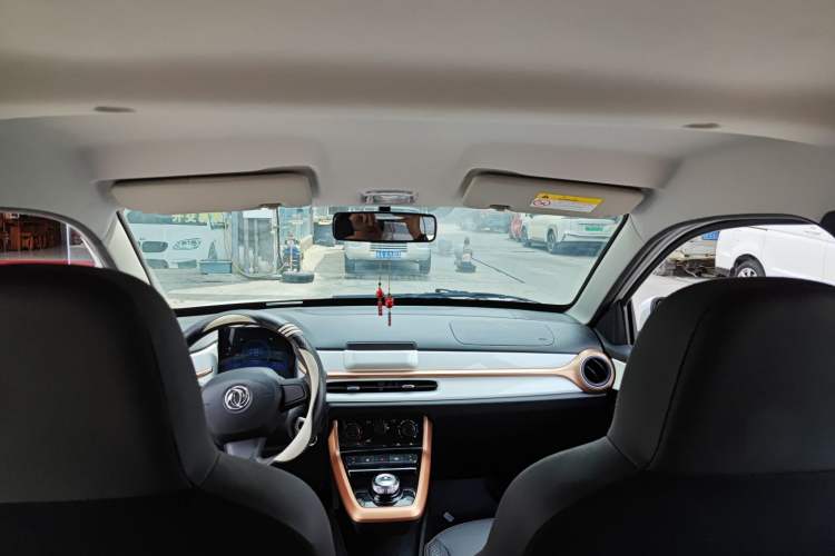 Used Dongfeng NAMMI BOX 2022 Revised Light Wind Edition 201 km Standard Version Headliner