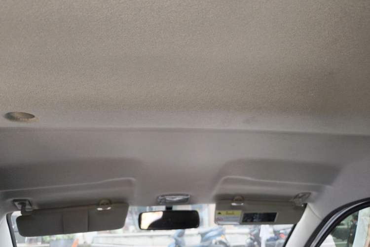 Used Dongfeng NAMMI BOX 2022 Revised Light Wind Edition 201 km Standard Version Headliner