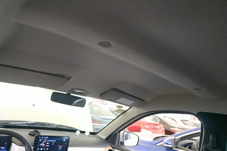 Used Dongfeng NAMMI BOX 2022 Chasing Wind Edition 331 km Standard Model Headliner