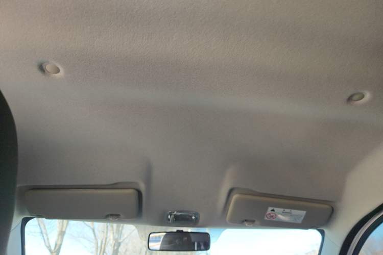 Used Dongfeng NAMMI BOX 2022 Revised Light Wind Edition 201 km Standard Version Headliner