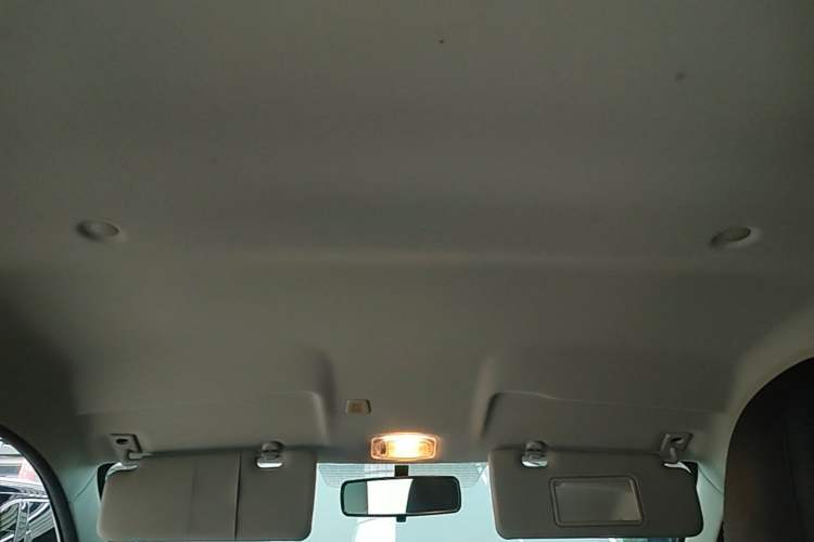 Used Dongfeng NAMMI BOX 2022 Chasing Wind Edition 331KM Advanced Model Headliner