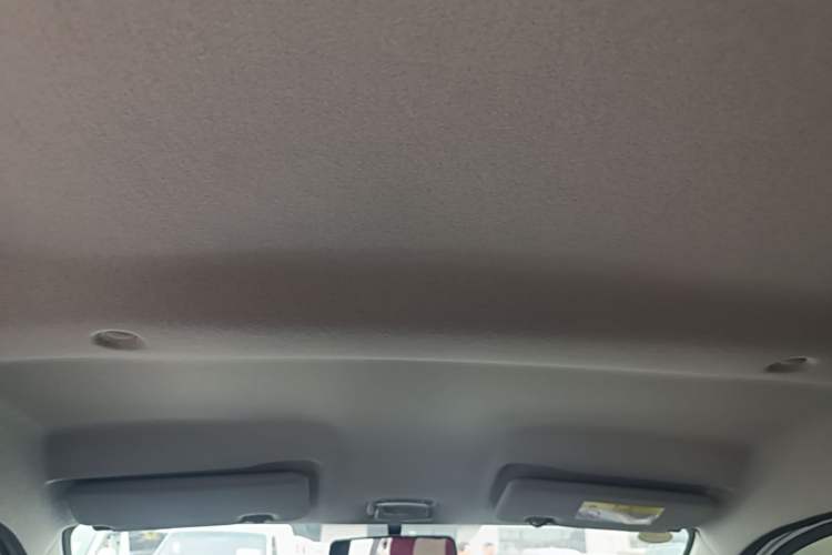 Used Dongfeng NAMMI BOX 2022 Revised Light Wind Edition 201 km Standard Version Headliner