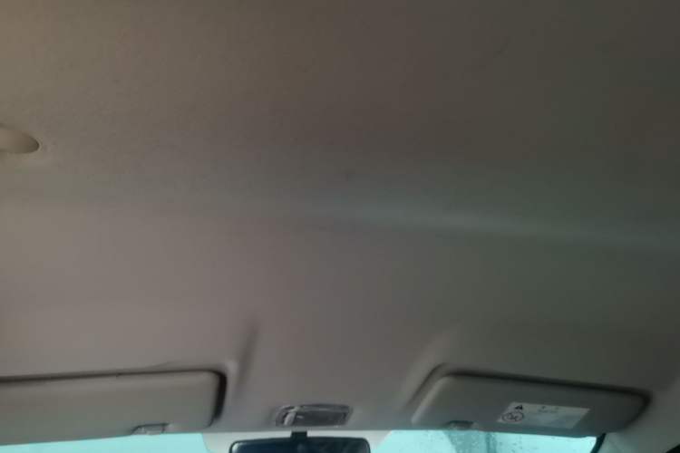 Used Dongfeng NAMMI BOX 2022 Revised Light Wind Edition 201 km Standard Version Headliner