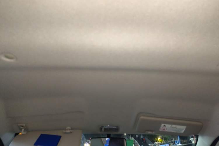 Used Dongfeng NAMMI BOX 2022 Revised Light Wind Edition 201 km Standard Version Headliner