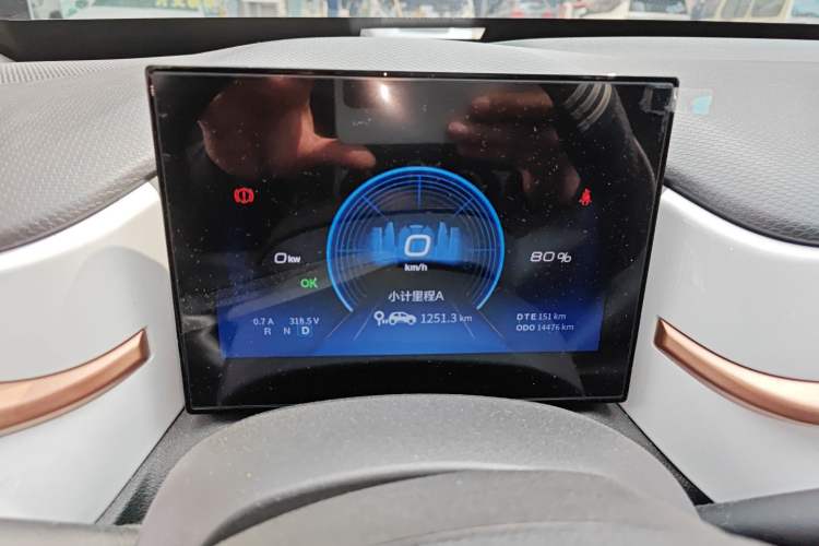 Used Dongfeng NAMMI BOX 2022 Revised Light Wind Edition 201 km Standard Version Instrument Cluster