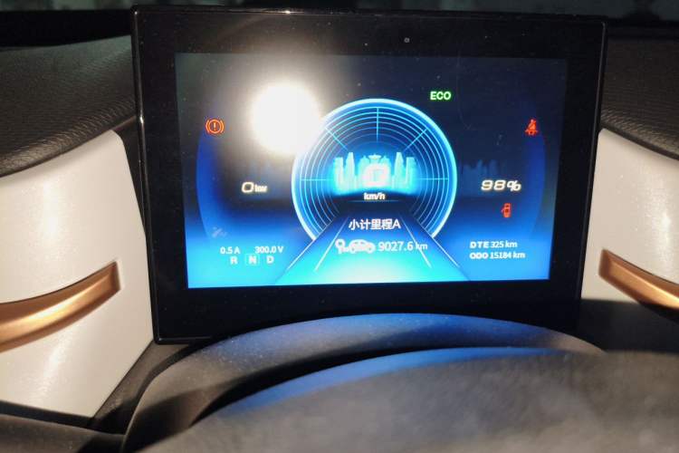 Used Dongfeng NAMMI BOX 2022 Chasing Wind Edition 331KM Advanced Model Instrument Cluster