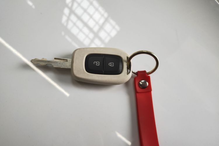 Used Dongfeng NAMMI BOX 2022 Light Wind Edition 201KM Lightning Model Interior 1