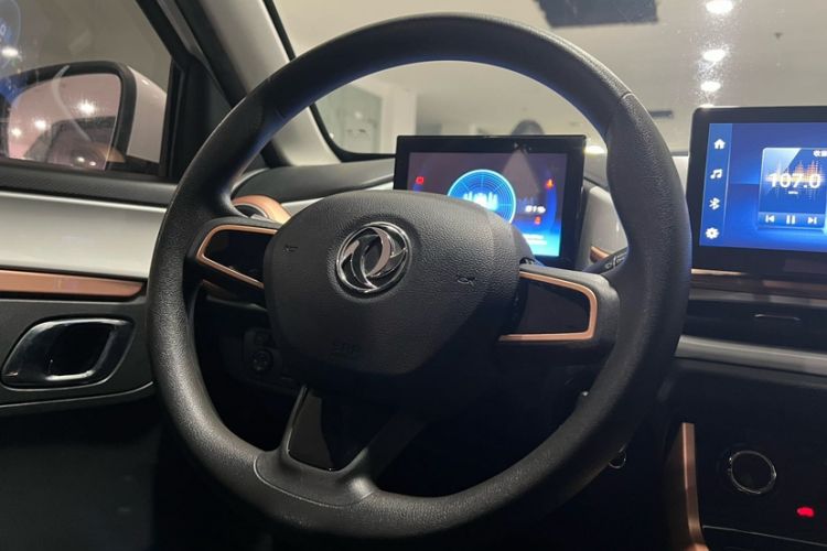 Used Dongfeng NAMMI BOX 2022 Chasing Wind Edition 331KM Advanced Model Interior 2