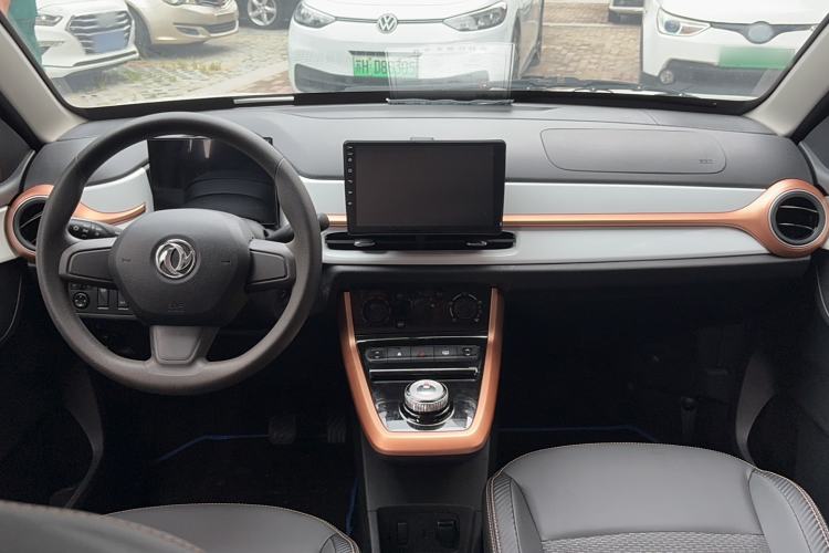 Used Dongfeng NAMMI BOX 2022 Chasing Wind Edition 331 km Standard Model Interior 3