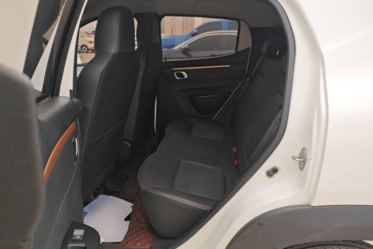 Used Dongfeng NAMMI BOX 2022 Champion Edition Light Wind Version 201KM Standard Model Interior 4
