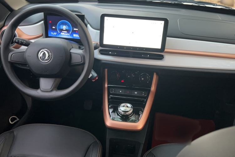 Used Dongfeng NAMMI BOX 2022 Chasing Wind Edition 331 km Standard Model Interior 5