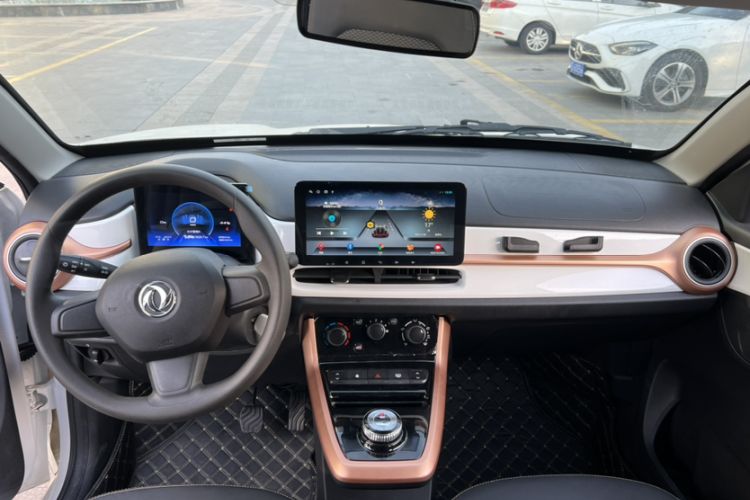 Used Dongfeng NAMMI BOX 2022 Revised Light Wind Edition 201 km Standard Version Interior 6