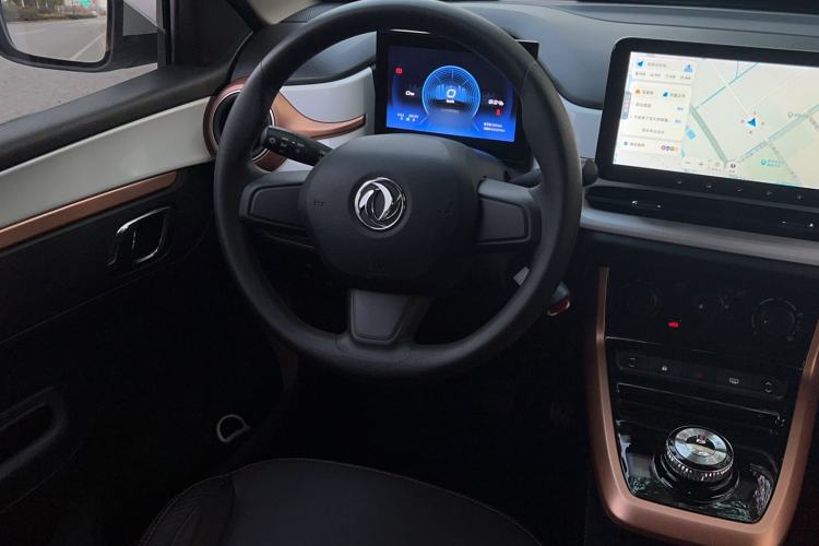 Used Dongfeng NAMMI BOX 2022 Chasing Wind Edition 331 km Standard Model Interior 6