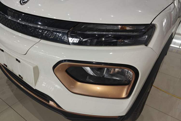 Used Dongfeng NAMMI BOX 2022 Chasing Wind Edition 331KM Advanced Model Left Front Headlight