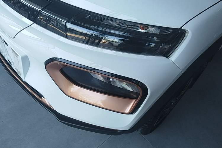 Used Dongfeng NAMMI BOX 2022 Champion Edition Light Wind Version 201KM Standard Model Left Front Headlight