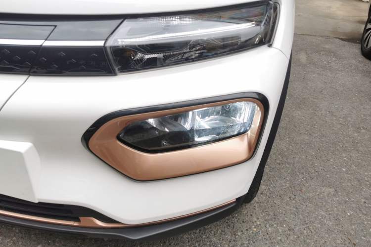 Used Dongfeng NAMMI BOX 2022 Champion Edition Light Wind Version 201KM Standard Model Left Front Headlight