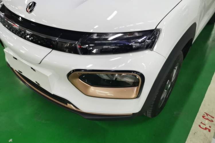 Used Dongfeng NAMMI BOX 2022 Chasing Wind Edition 331KM Advanced Model Left Front Headlight
